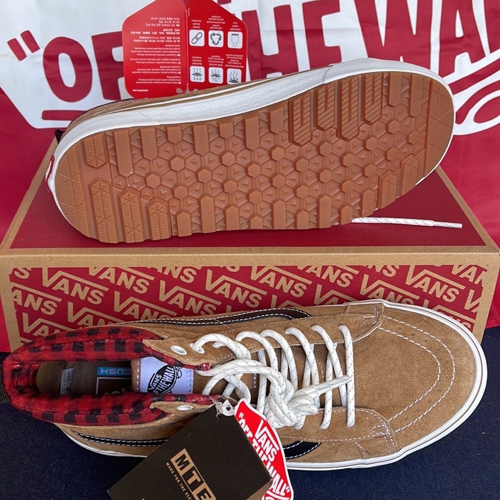 Vans Sk8-Hi Mte-1
Plaid Brown/Black
VNOA5HZYY49 Men’s boots - Picture 8 of 16